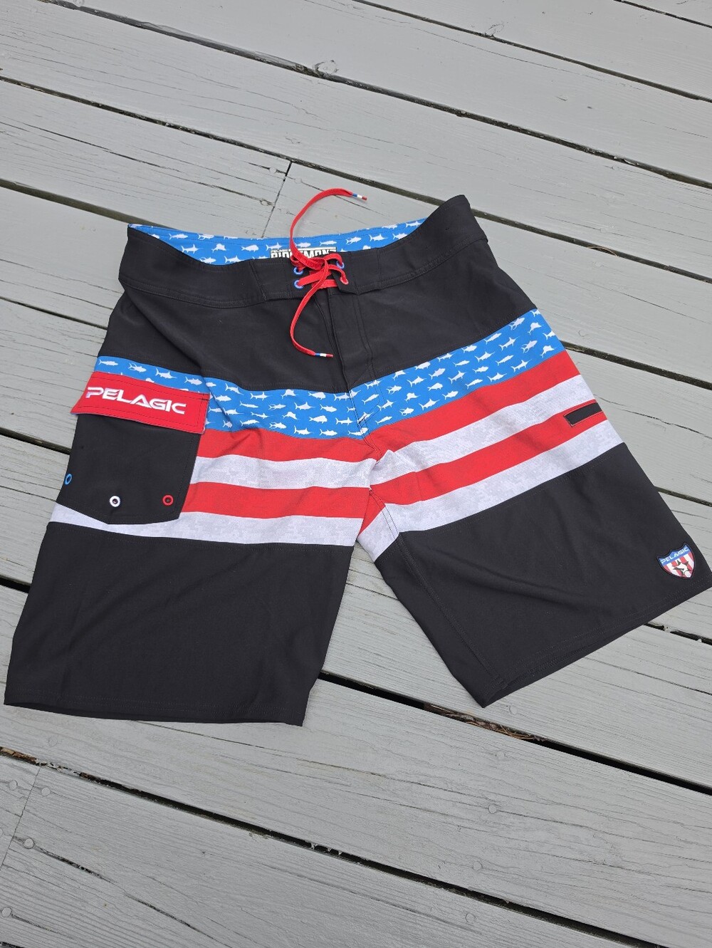 Pelagic Ridgemont Board Swim Surf Fishing Shorts USA 34